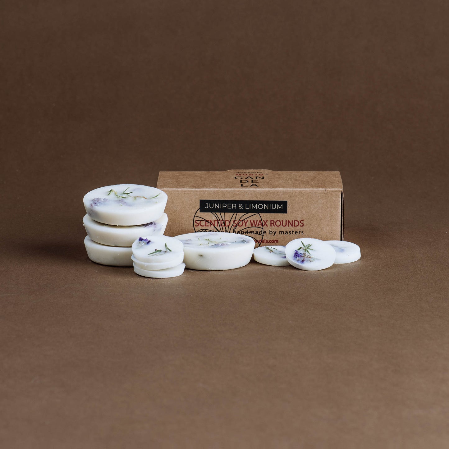 Juniper & limonium scented wax rounds