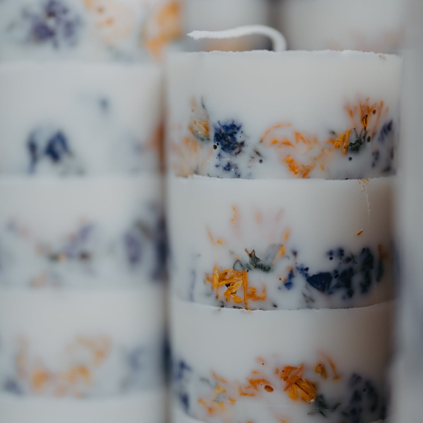 Wild flowers mini pillar candle
